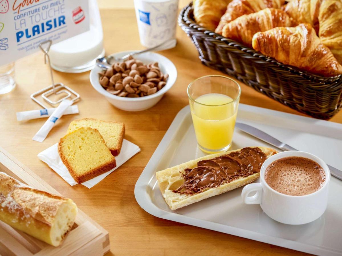 Hotel Ibis Budget Lyon Sud Saint-Fons A7 Экстерьер фото